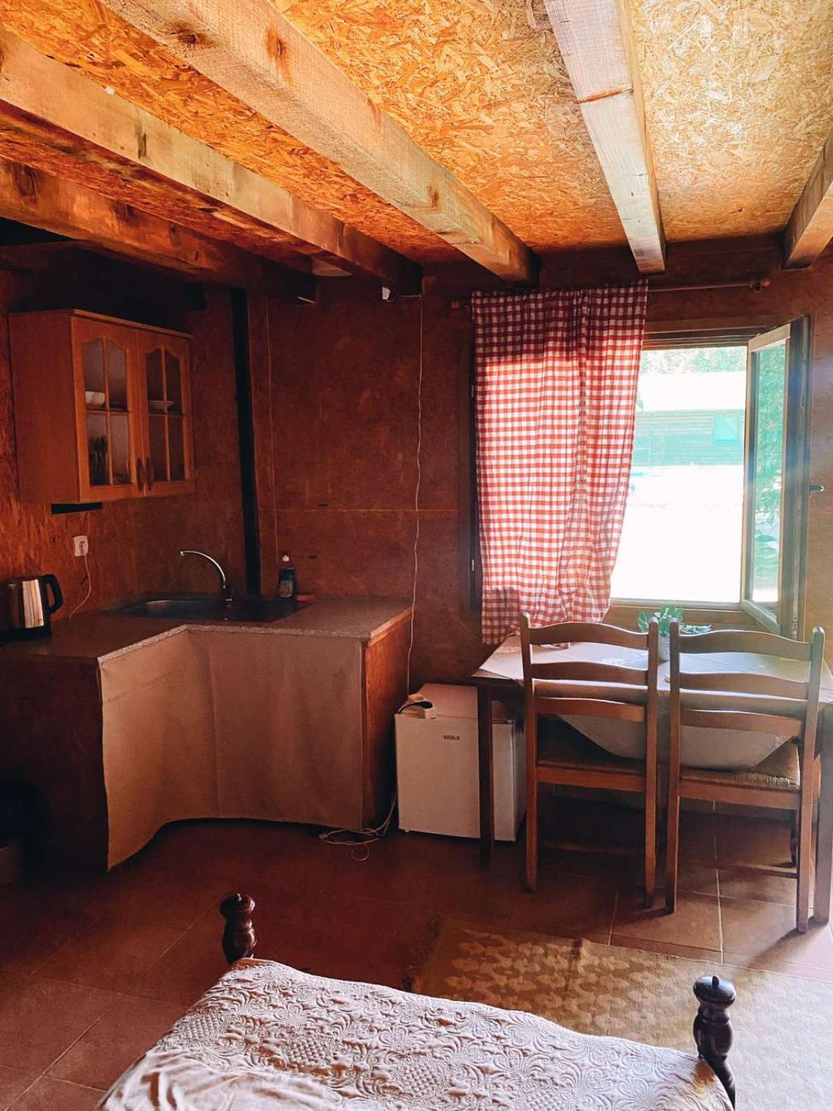 Wooden Village Resort Ponari Szoba fotó